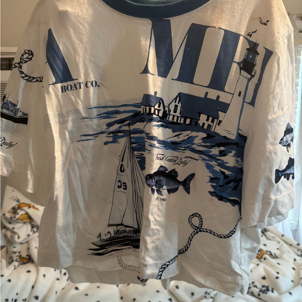 The Corey Short-Sleeve Boxy Tee by Maeve:
Printed Souvenir Edition